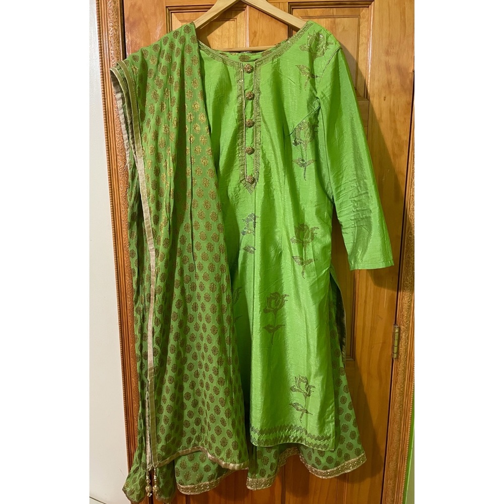 Green and Gold Embroidered Salwar Kameez